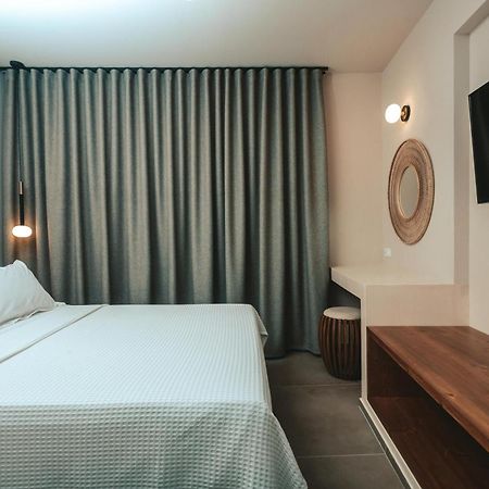 Amoessa Boutique - Adults Only Hotel Polychrono Phòng bức ảnh